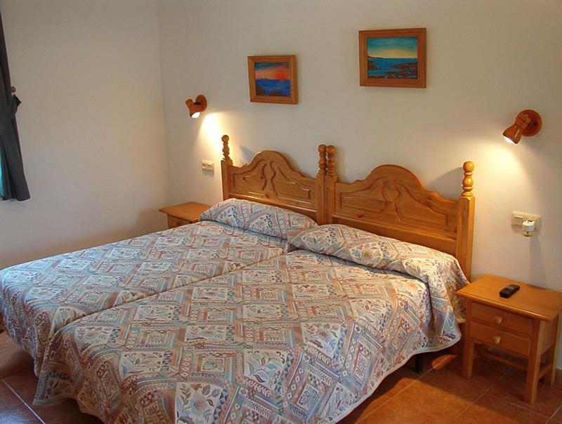 Hostal Las Acacias Los Canos De Meca Zimmer foto
