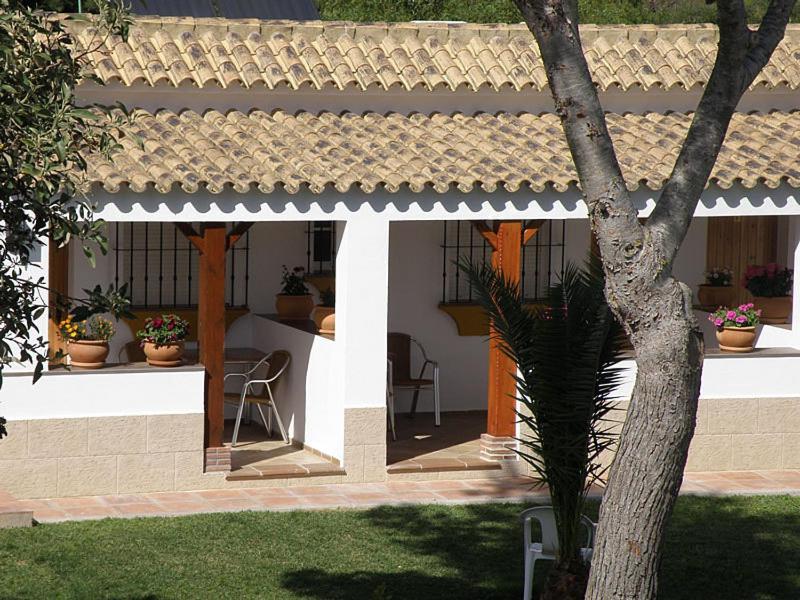 Hostal Las Acacias Los Canos De Meca Exterior foto