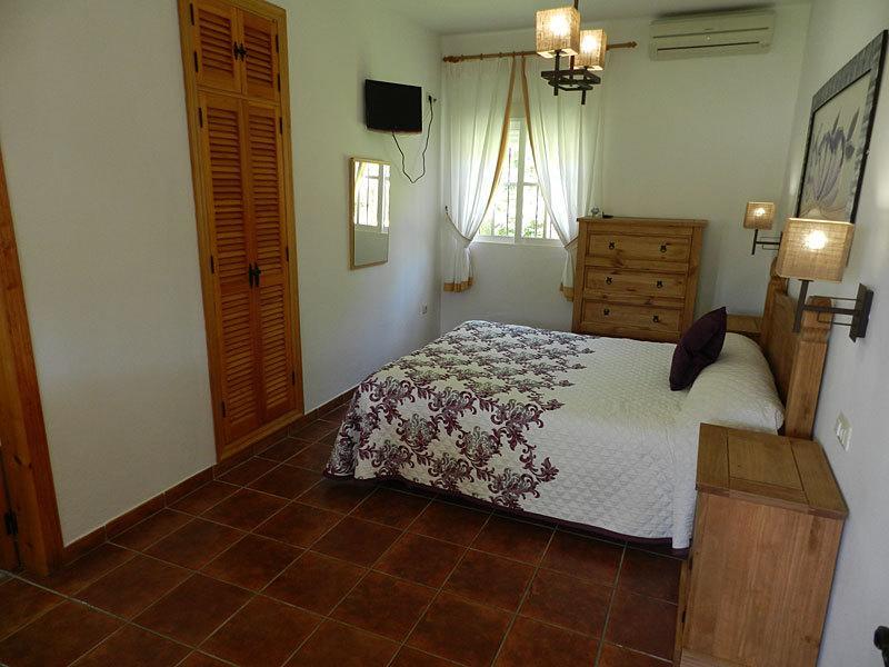 Hostal Las Acacias Los Canos De Meca Exterior foto
